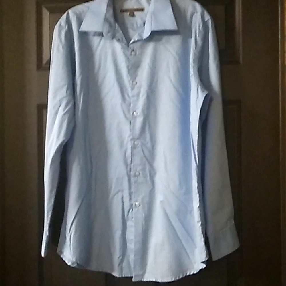 To The Max light blue shirt